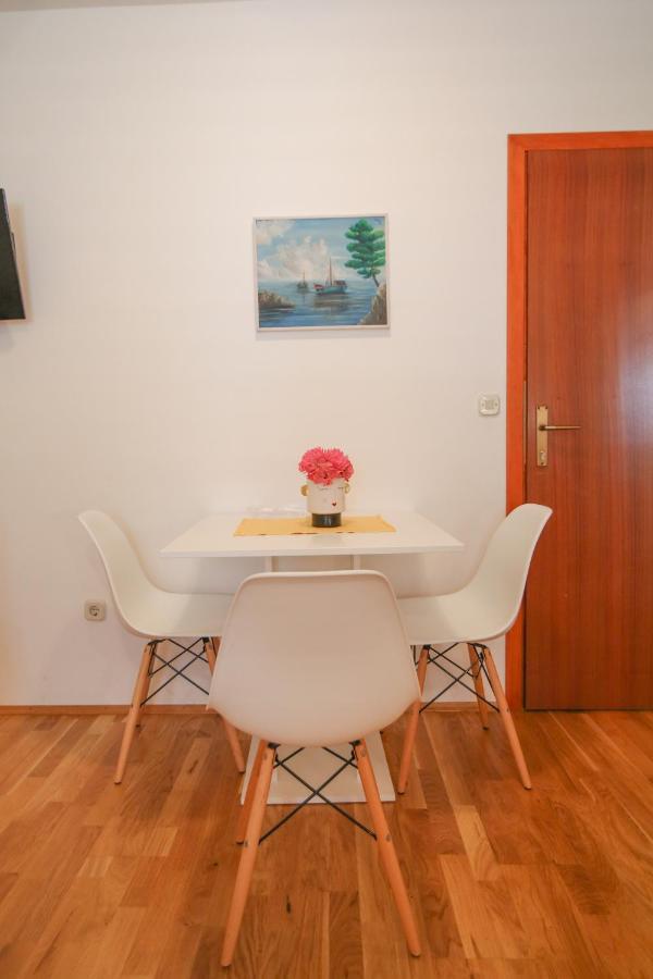 Sunshine Apartment Makarska Exterior photo